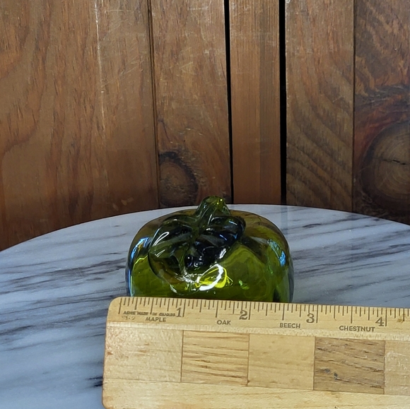 Amber Glass Apple - Picture 7 of 12